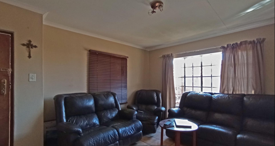 3 Bedroom Property for Sale in Highveld Gauteng