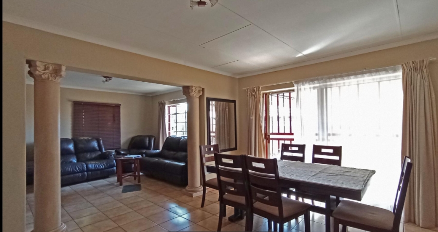 3 Bedroom Property for Sale in Highveld Gauteng
