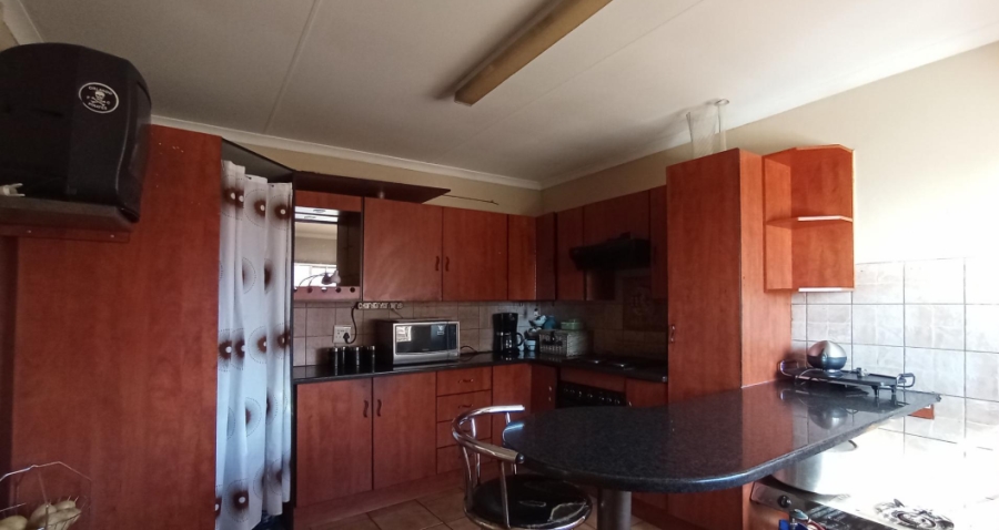 3 Bedroom Property for Sale in Highveld Gauteng