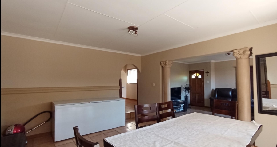 3 Bedroom Property for Sale in Highveld Gauteng