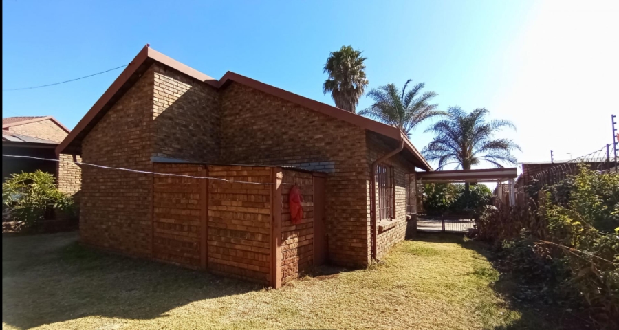 3 Bedroom Property for Sale in Highveld Gauteng