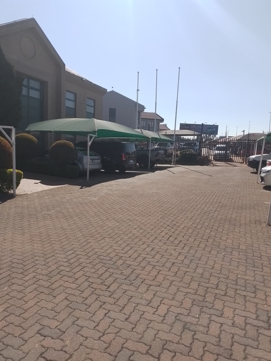 To Let Commercial Property for Rent in Bedfordview Gauteng