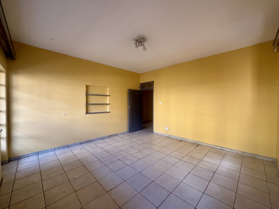 16 Bedroom Property for Sale in Bellevue East Gauteng