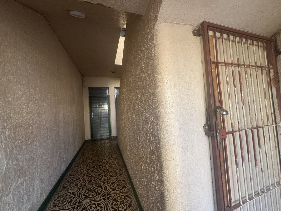 16 Bedroom Property for Sale in Bellevue East Gauteng