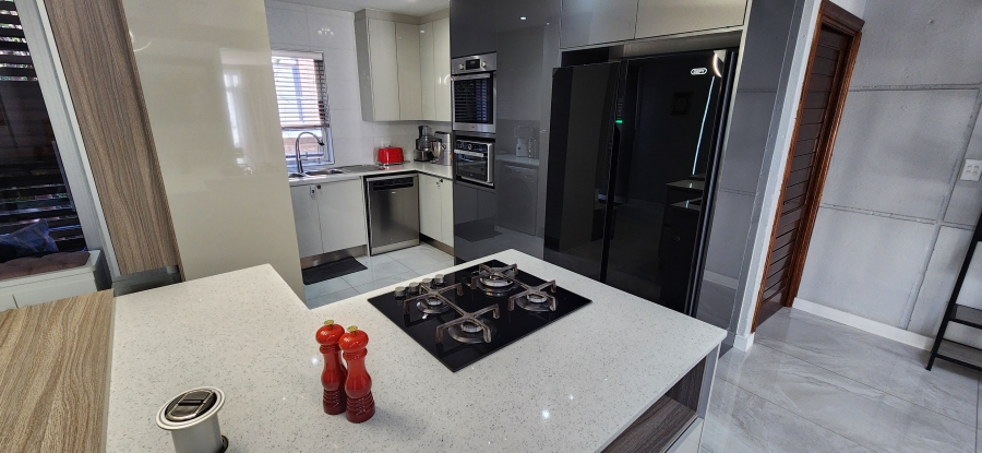 3 Bedroom Property for Sale in Houghton Estate Gauteng
