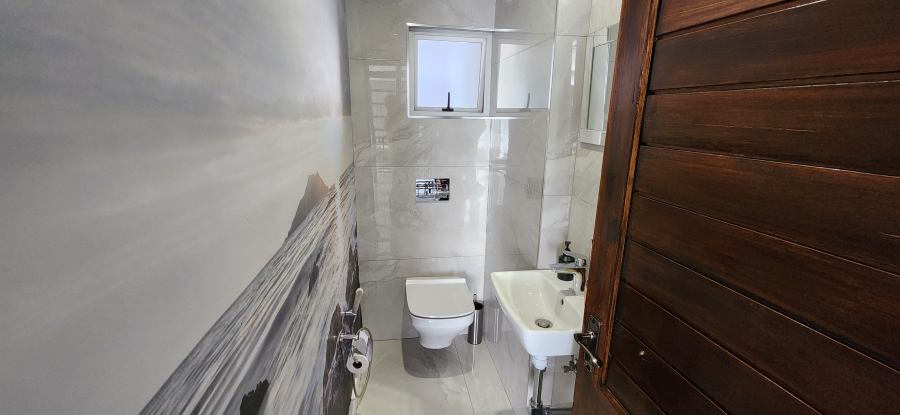 3 Bedroom Property for Sale in Houghton Estate Gauteng