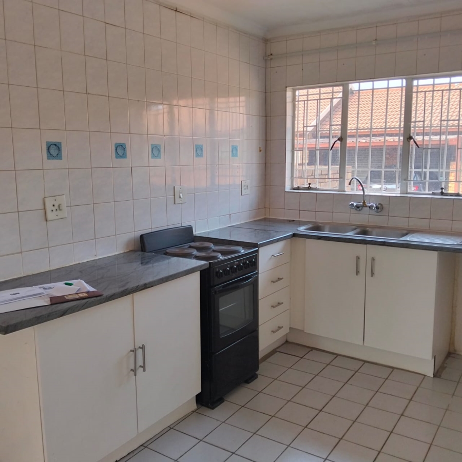 2 Bedroom Property for Sale in Terenure Gauteng