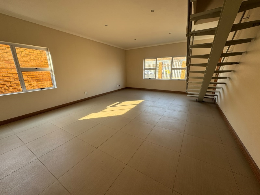 3 Bedroom Property for Sale in Wychwood Gauteng