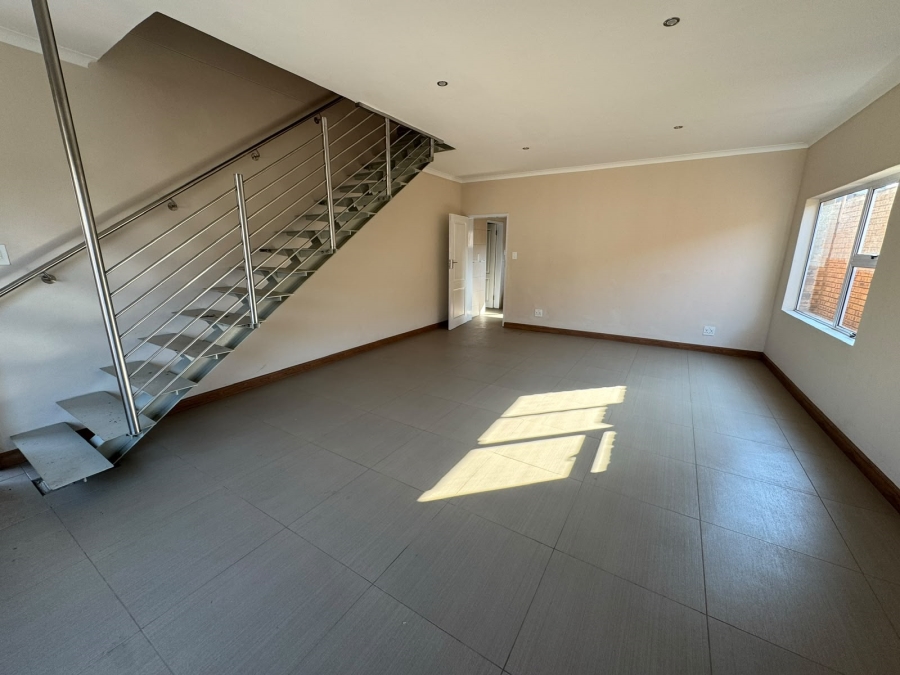 3 Bedroom Property for Sale in Wychwood Gauteng