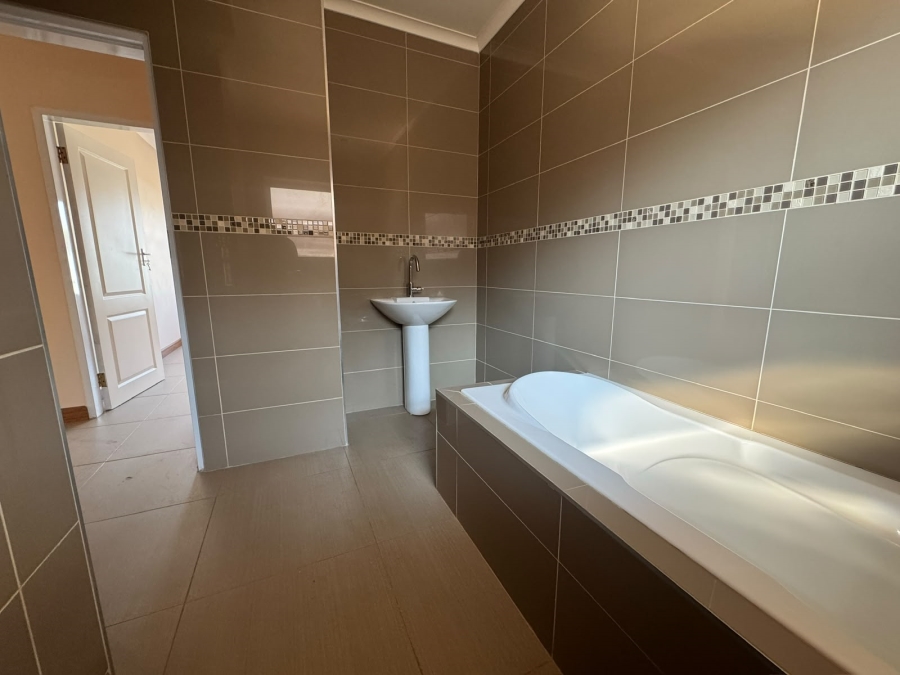 3 Bedroom Property for Sale in Wychwood Gauteng