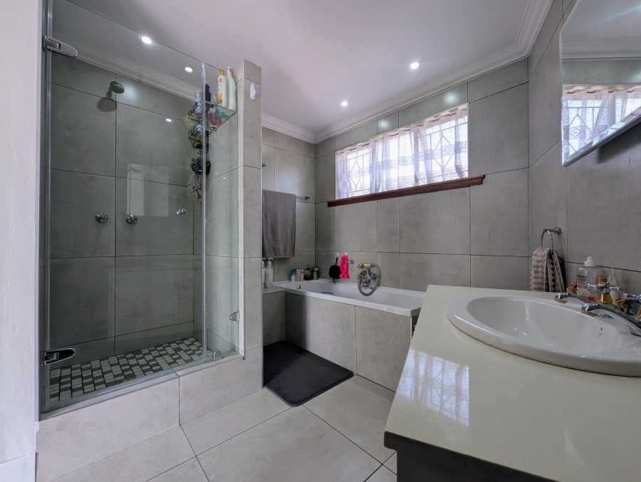 4 Bedroom Property for Sale in Henley on Klip Gauteng