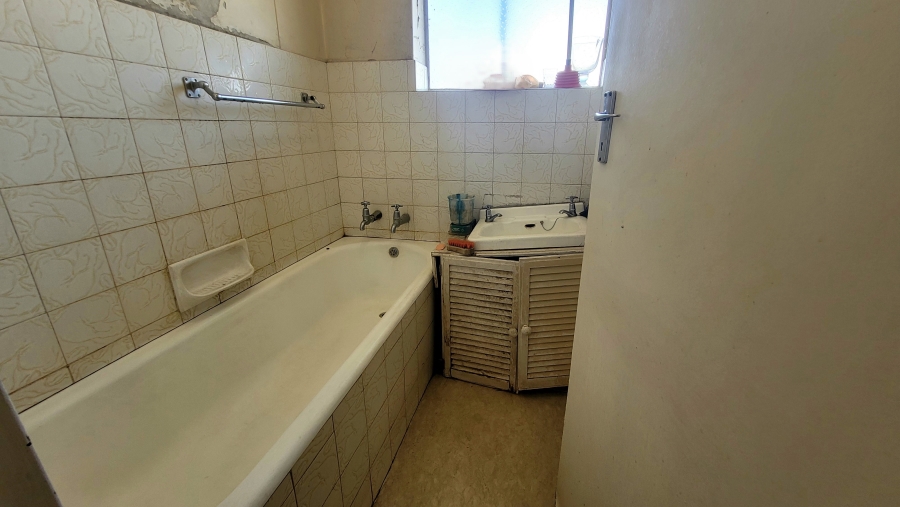 2 Bedroom Property for Sale in Sunnyside Gauteng