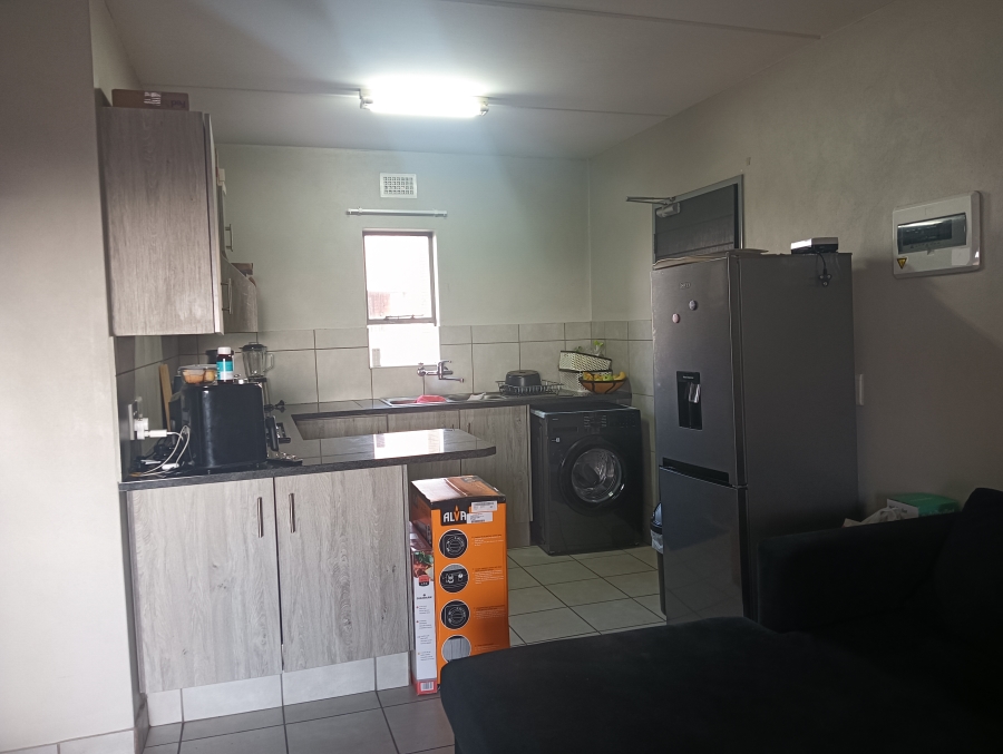2 Bedroom Property for Sale in Heuweloord Gauteng