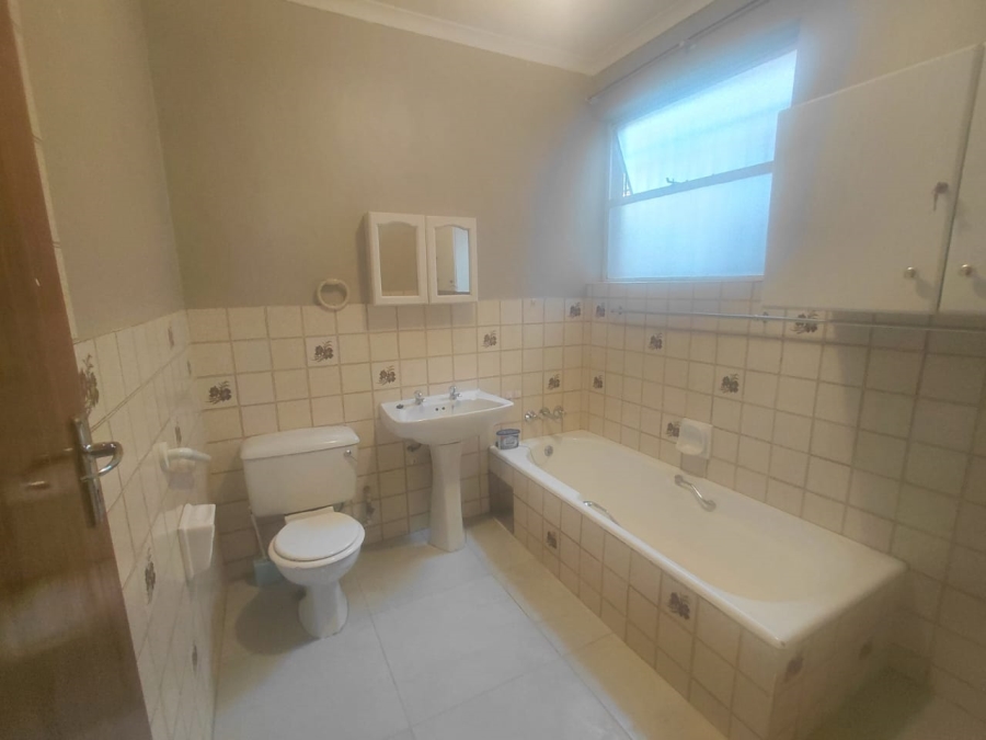 To Let 3 Bedroom Property for Rent in Florauna Gauteng