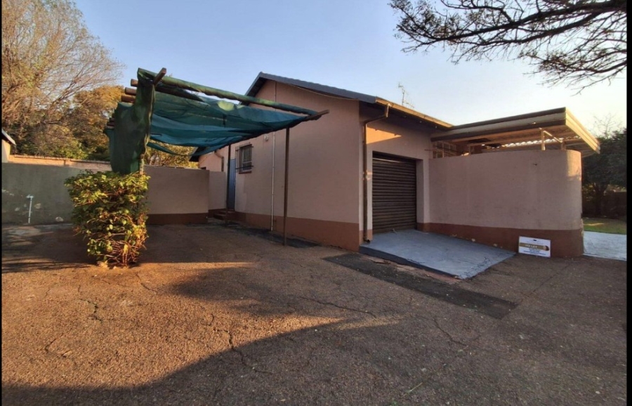 To Let 3 Bedroom Property for Rent in Florauna Gauteng