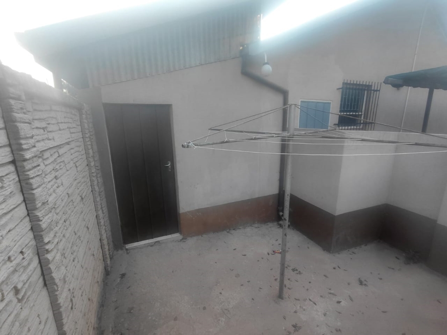 To Let 3 Bedroom Property for Rent in Florauna Gauteng