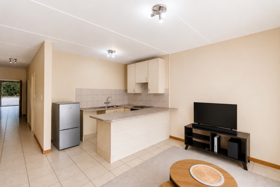 1 Bedroom Property for Sale in Grand Central Gauteng