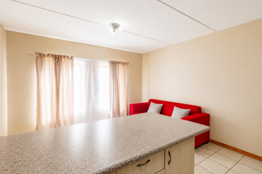 1 Bedroom Property for Sale in Grand Central Gauteng