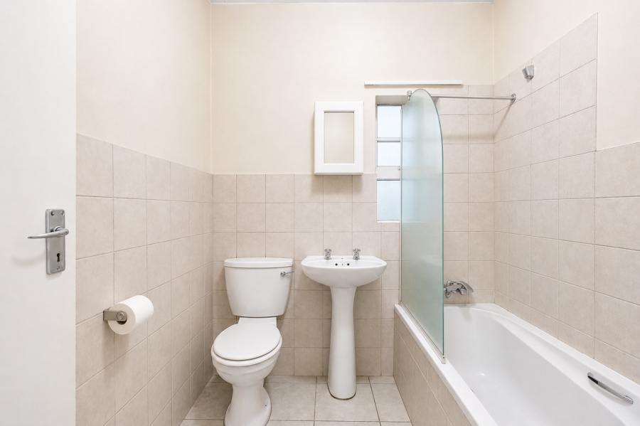 1 Bedroom Property for Sale in Grand Central Gauteng