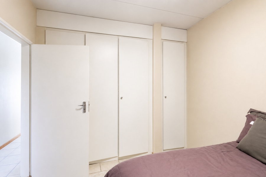 1 Bedroom Property for Sale in Grand Central Gauteng