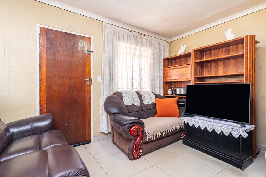2 Bedroom Property for Sale in Kagiso Gauteng