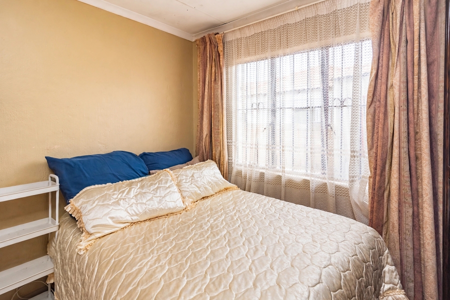 2 Bedroom Property for Sale in Kagiso Gauteng