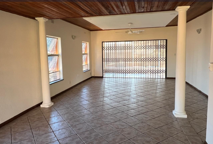 4 Bedroom Property for Sale in Glenvista Gauteng