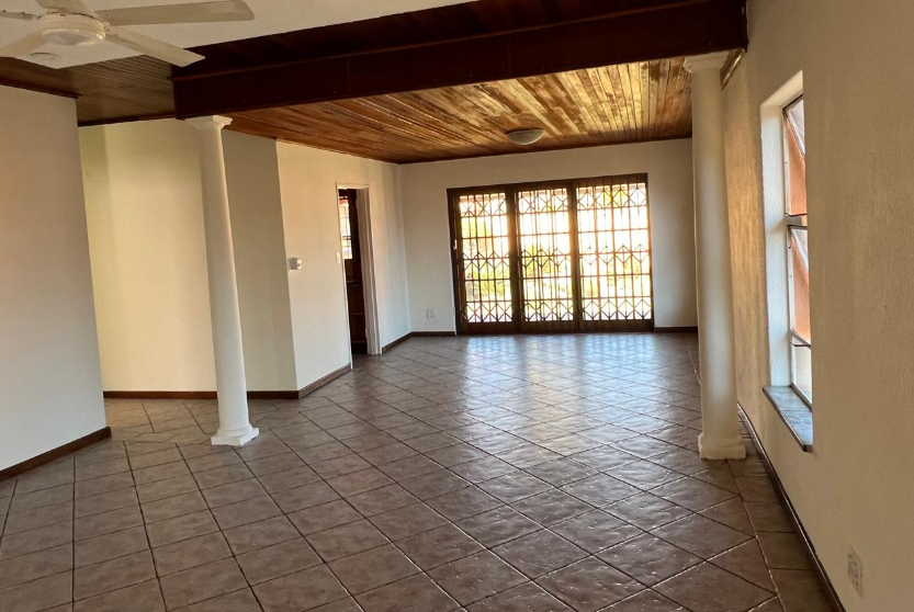 4 Bedroom Property for Sale in Glenvista Gauteng