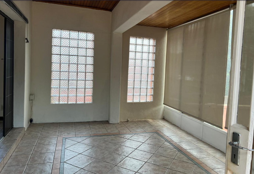 4 Bedroom Property for Sale in Glenvista Gauteng
