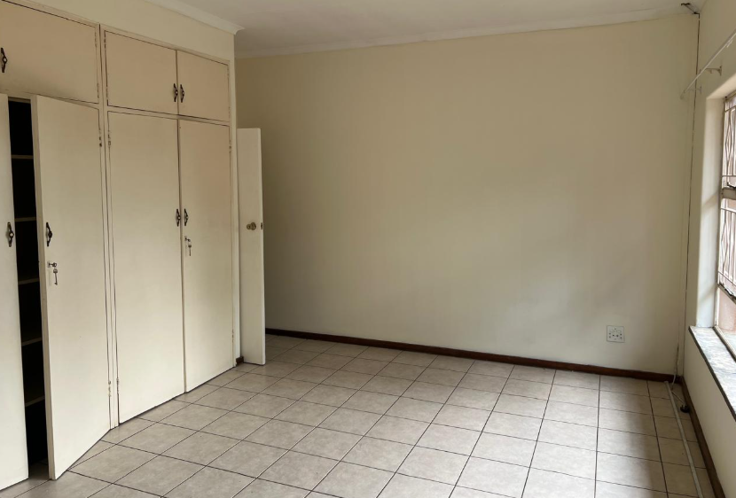 4 Bedroom Property for Sale in Glenvista Gauteng