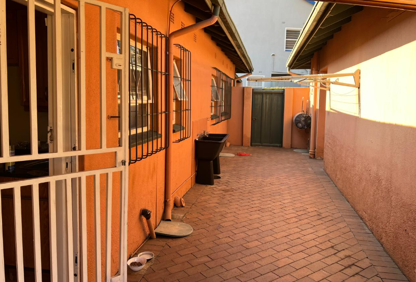 4 Bedroom Property for Sale in Glenvista Gauteng