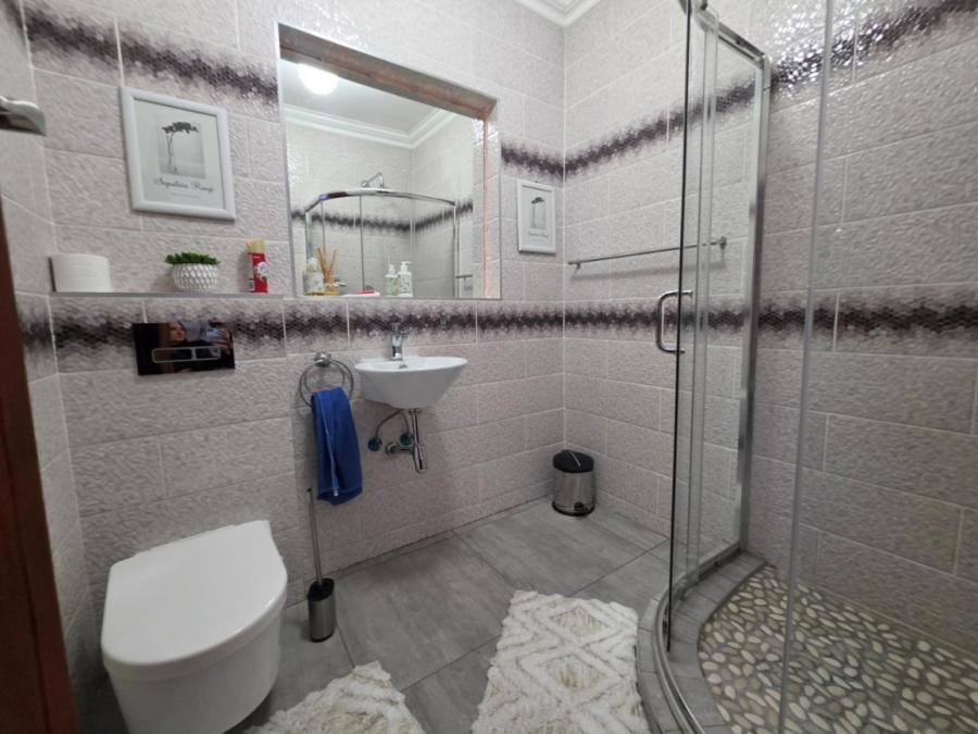 4 Bedroom Property for Sale in Brackendowns Gauteng