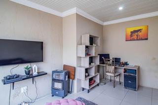 4 Bedroom Property for Sale in Liefde en Vrede Gauteng