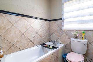 4 Bedroom Property for Sale in Liefde en Vrede Gauteng