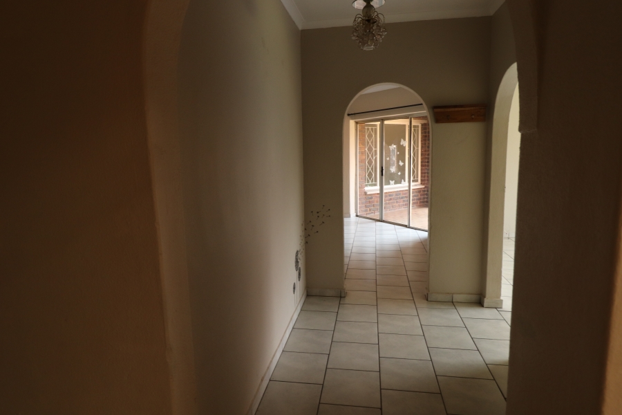 To Let 3 Bedroom Property for Rent in Birchleigh Gauteng