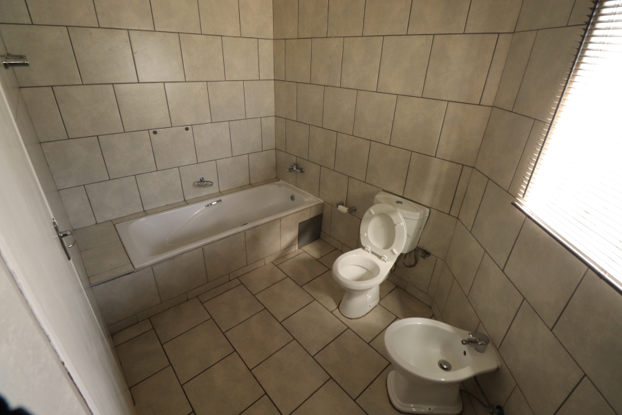 To Let 3 Bedroom Property for Rent in Birchleigh Gauteng