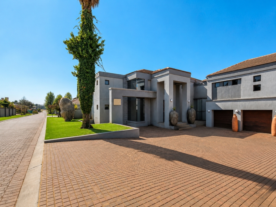 5 Bedroom Property for Sale in Three Rivers Proper Gauteng