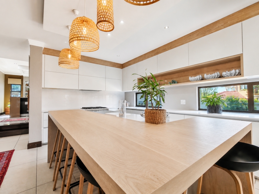 5 Bedroom Property for Sale in Three Rivers Proper Gauteng