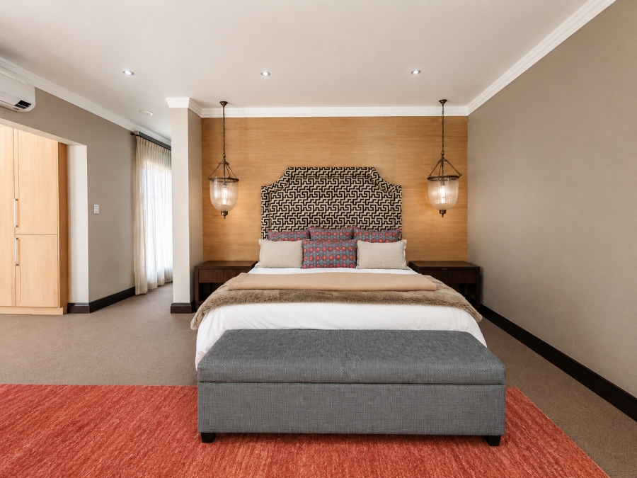 5 Bedroom Property for Sale in Three Rivers Proper Gauteng