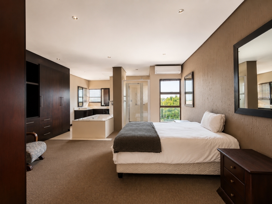 5 Bedroom Property for Sale in Three Rivers Proper Gauteng
