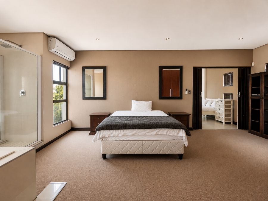 5 Bedroom Property for Sale in Three Rivers Proper Gauteng