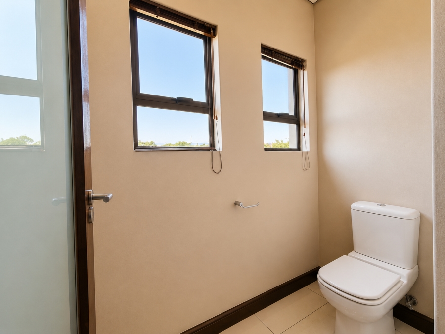 5 Bedroom Property for Sale in Three Rivers Proper Gauteng