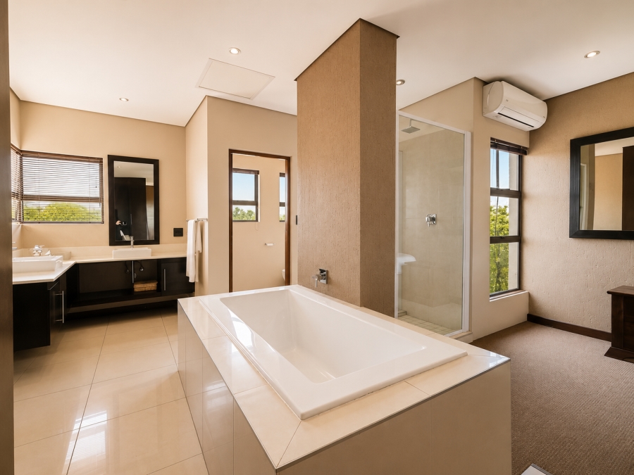 5 Bedroom Property for Sale in Three Rivers Proper Gauteng