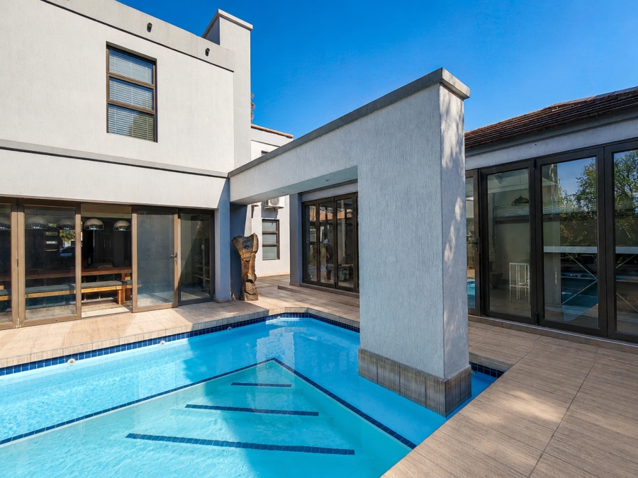 5 Bedroom Property for Sale in Three Rivers Proper Gauteng