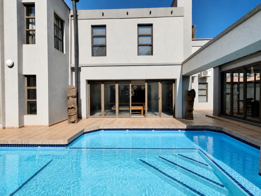 5 Bedroom Property for Sale in Three Rivers Proper Gauteng