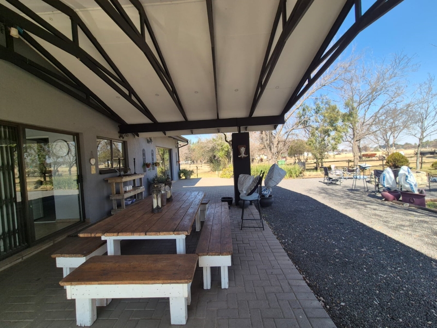 3 Bedroom Property for Sale in Theoville Gauteng