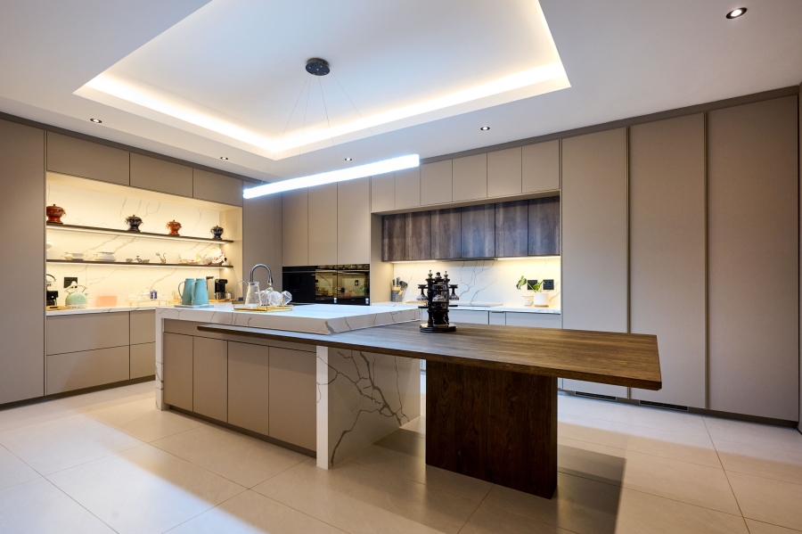 7 Bedroom Property for Sale in Waterfall Country Estate Gauteng