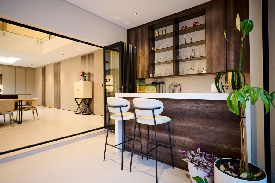 7 Bedroom Property for Sale in Waterfall Country Estate Gauteng