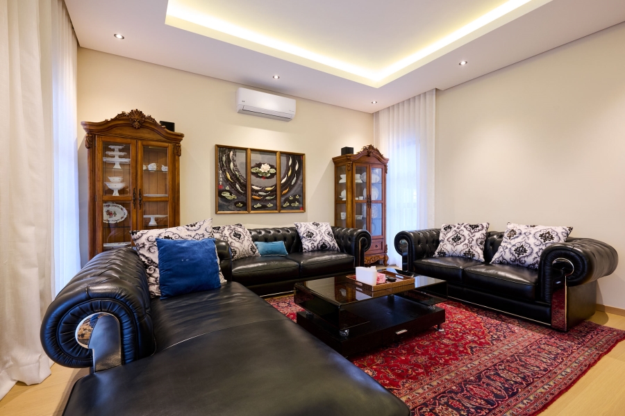 7 Bedroom Property for Sale in Waterfall Country Estate Gauteng