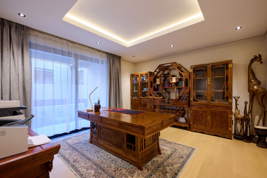 7 Bedroom Property for Sale in Waterfall Country Estate Gauteng